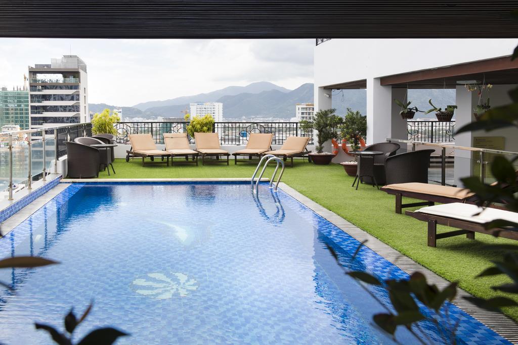 Apus Hotel Nha Trang Exterior photo